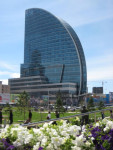 The blue sky hotel, zeilschip op de steppe