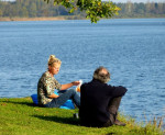 In Letland. Lunchpauze aan de Daugava.