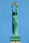 Riga, het 42 m hoge bronzen vrijheidsbeeld. In 1989 werd hier elke avond gedemonstreerd voor de onafhankelijkheid.
